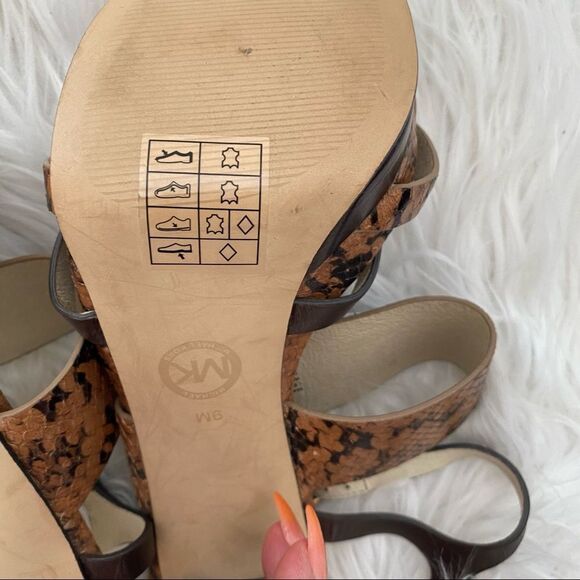 NEW Michael Kors brown snakeskin embossed leather platform strappy heel sandal 9 - Picture 8 of 12